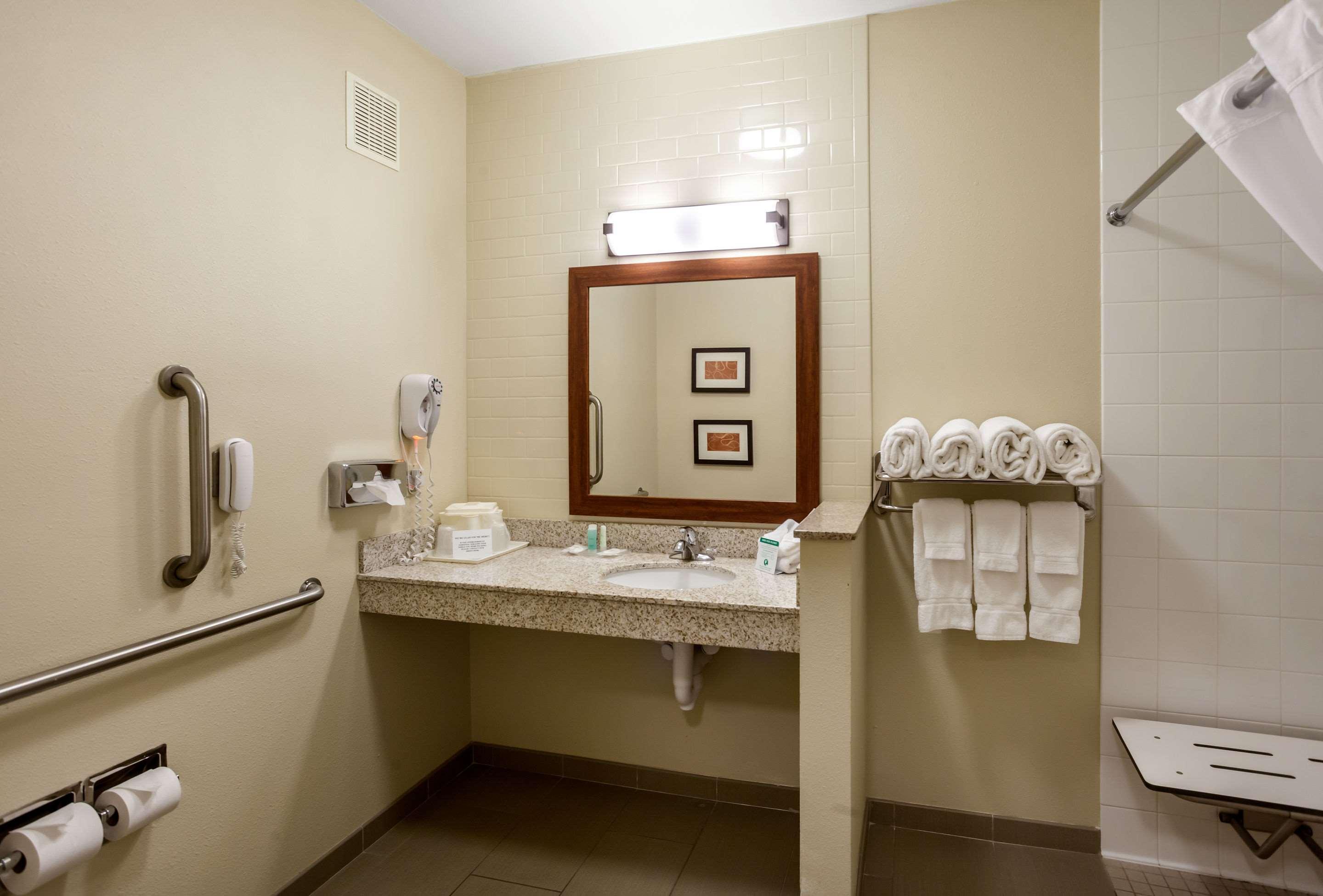 Comfort Suites University Lincoln Exterior foto